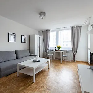  Apartament Jagiellonska 4 Prywatne Mieszkanie Z Balkonem I Bezplatnym Parkingiem 300m Od Stadionu Narodowego Samodzielne Zameldowanie! Self Check-in System!